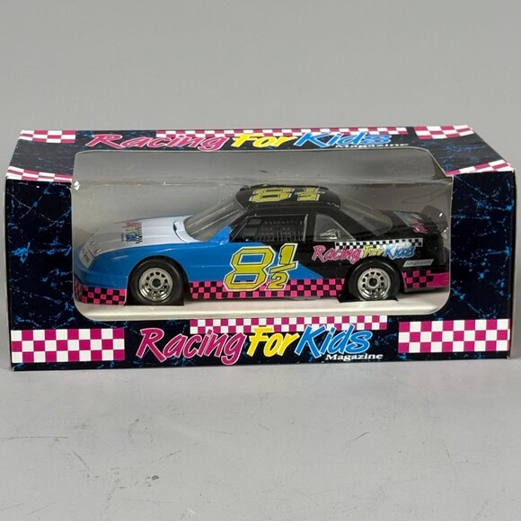 1991 Revell Nascar Promo Racing For Kids Magazine 8 1/2 Stock Car 1:24 Vintage - Picture 1 of 6